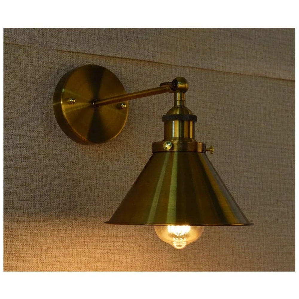 Luz de pared vintage industrial dorada